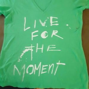 Aria Live for the moment tee shirt nwt